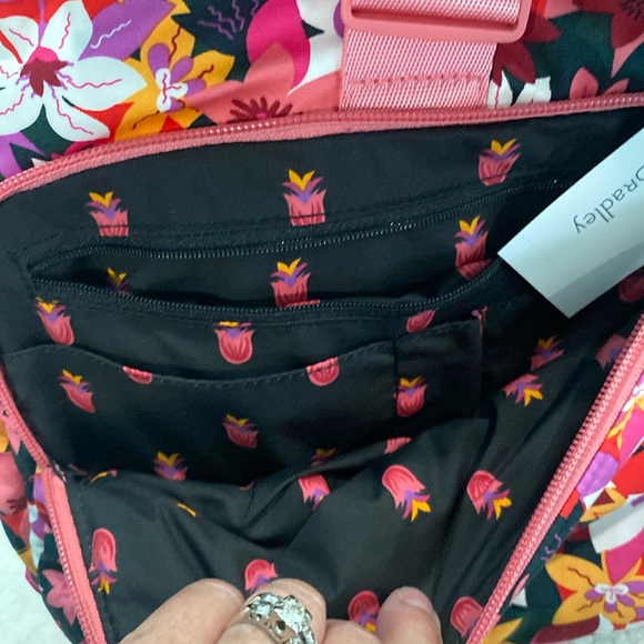 🆕💗🧡Vera Bradley Utility Backpack in Recycled Cotton, Rose Floral - Picture 7 of 10